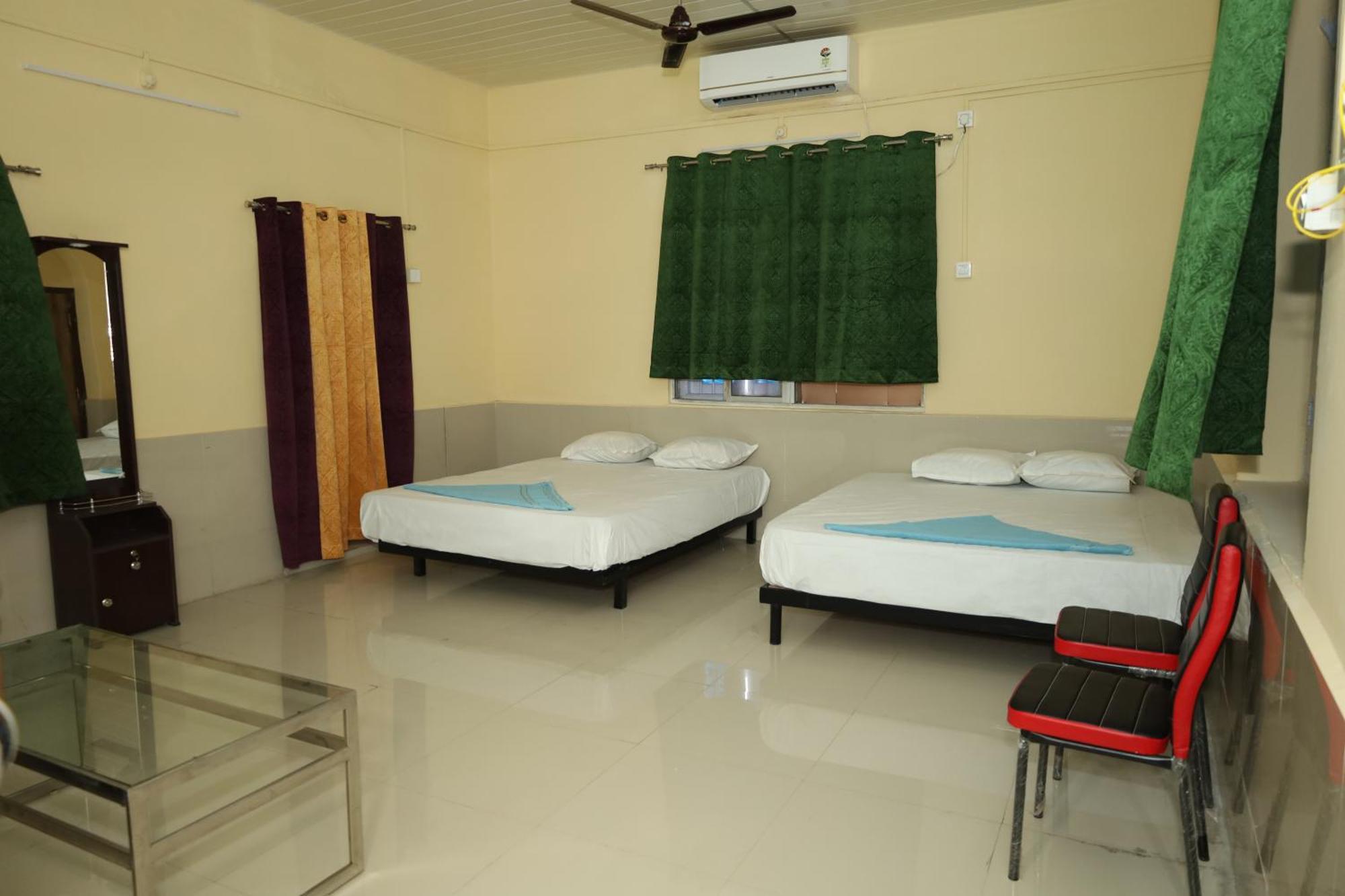 Rail Nest Hotell Kharagpur Exteriör bild